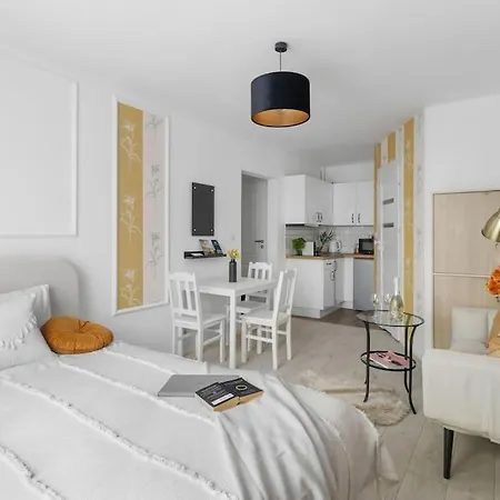Air-Conditioned Downtown Oasis On Foot To Central Station Metro Smarttv Wifi Varsavia Esterno foto