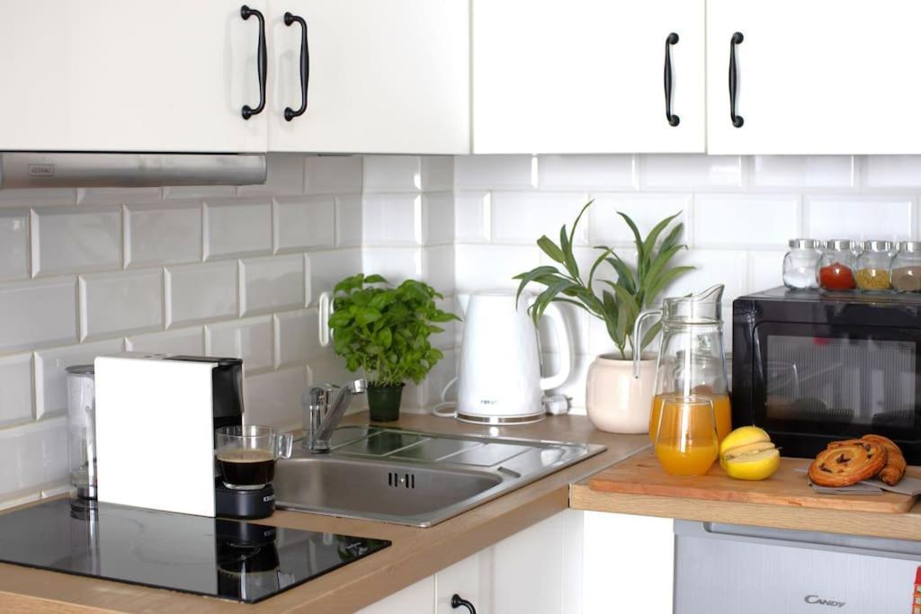 Air-conditioned Downtown Oasis On Foot To Station Metro Smarttv Wifi Appartamento *