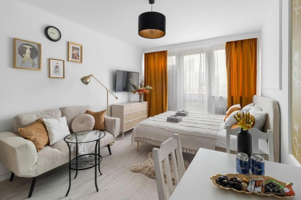 Air-conditioned Downtown Oasis On Foot To Station Metro Smarttv Wifi * Varsavia